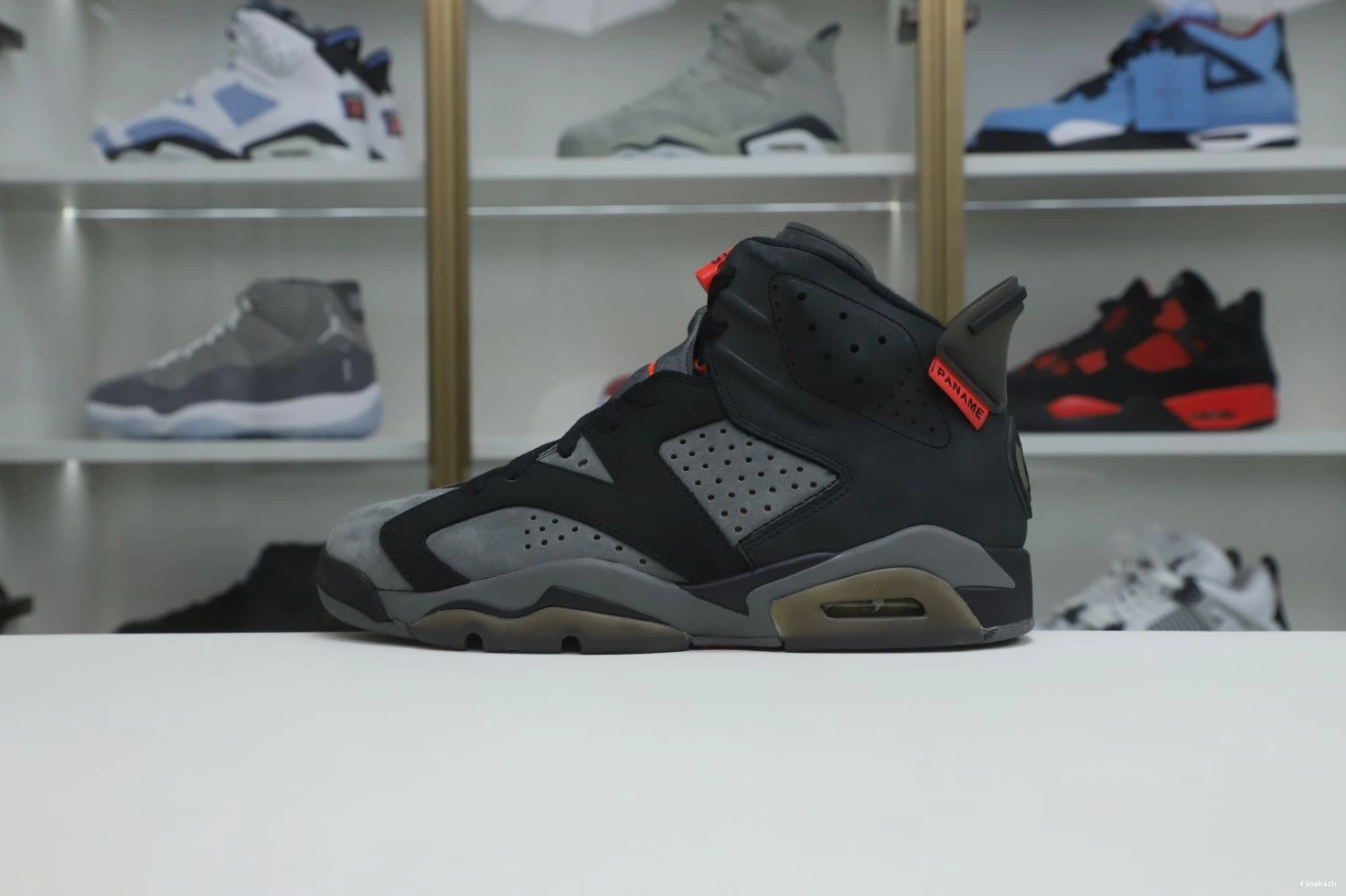 JORDAN RETRO X PARIS GREY' AIR SAINT-GERMAIN 'IRON 6 0105